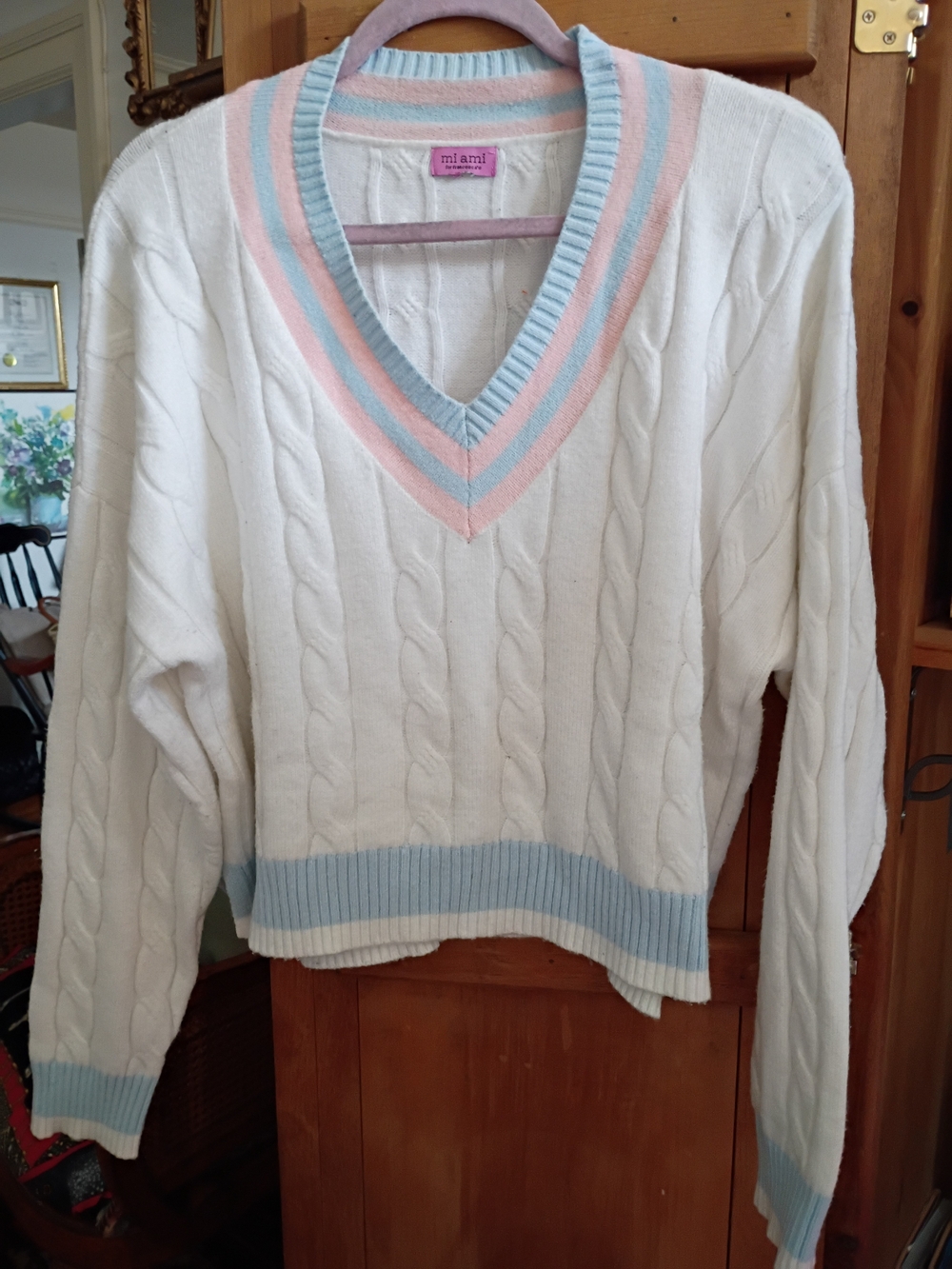 miami White Cable-Knit V-Neck Sweater with Pink and Blue Trim